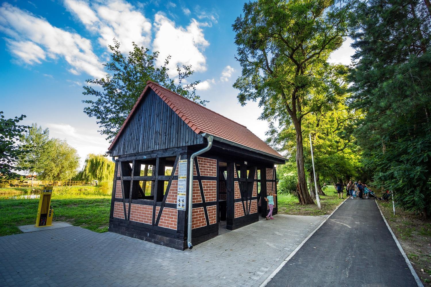 Apartament Z Jacuzzi Na Wylacznosc Dolina Baryczy Zmigrod Exterior foto